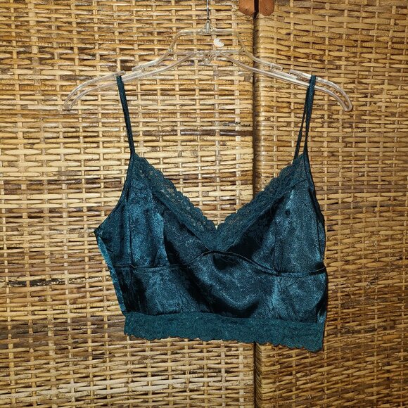 Boho Rock Moto Boho Green Satin Lace Trim Wireless Crop Top SZ L - Picture 1 of 5